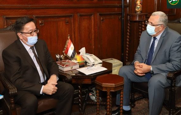 وزير الزراعة يبحث مع سفير كازاخستان تعميق التعاون الزراعي بين البلدين 1 وزير الزراعة يبحث مع سفير كازاخستان تعميق التعاون الزراعي بين البلدين