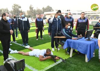 ” الرئيس السيسي” يتفقد الأنشطة التدريبية للطلبة الجدد بالكلية الحربية ويلتقي أسرهم