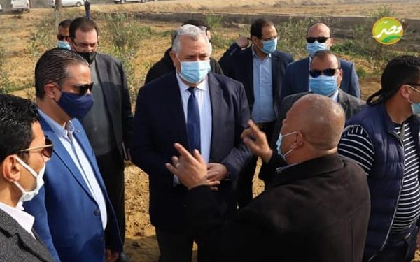 في زيارة مفاجئة "وزير الزراعة ومحافظ الفيوم" يتفقدا مزرعة كوم أوشيم 1 في زيارة مفاجئة “وزير الزراعة ومحافظ الفيوم” يتفقدا  مزرعة كوم أوشيم