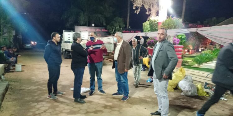 «رئيس قطاع الإرشاد الزراعي» يتفقد معرض زهور الربيع قبل ساعات من افتتاحه 1 «رئيس قطاع الإرشاد الزراعي» يتفقد معرض زهور الربيع قبل ساعات من افتتاحه