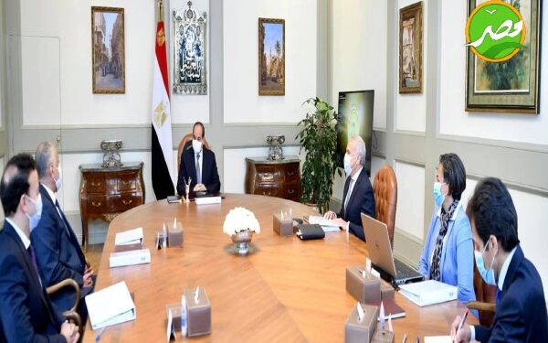 «الرئيس السيسي» يجتمع بمحافظ البنك المركزي و«عامر» إعفاء 320 ألف مزارع بإعدام ديونهم 1 «الرئيس السيسي» يجتمع بمحافظ البنك المركزي و«عامر»  إعفاء 320 ألف مزارع بإعدام ديونهم
