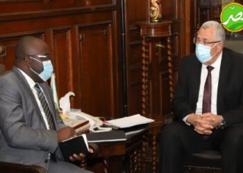 وزير الزراعة يستقبل وزيرا الخارجية والطاقة ومستشار رئيس الجمهورية بدولة غينيا ويبحث معهم افاق التعاون الزراعي