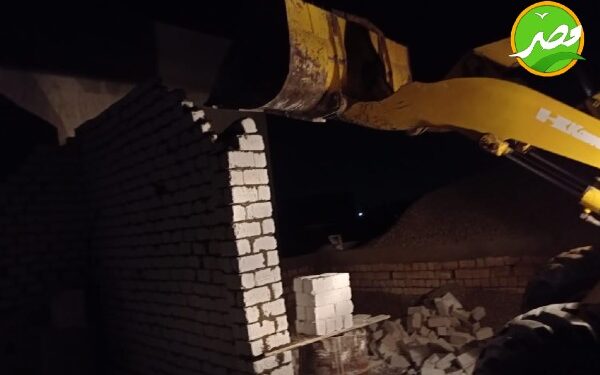 زراعة دمياط تتصدي لحالات التعدي على الأراضي الزراعية ليلاً بــ «كفر سعد» 1 زراعة دمياط تتصدي لحالات التعدي على الأراضي الزراعية ليلاً بــ «كفر سعد»