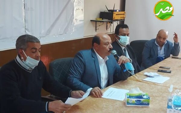 الجيزة تبحث تطبيق منظومة كارت الفلاح