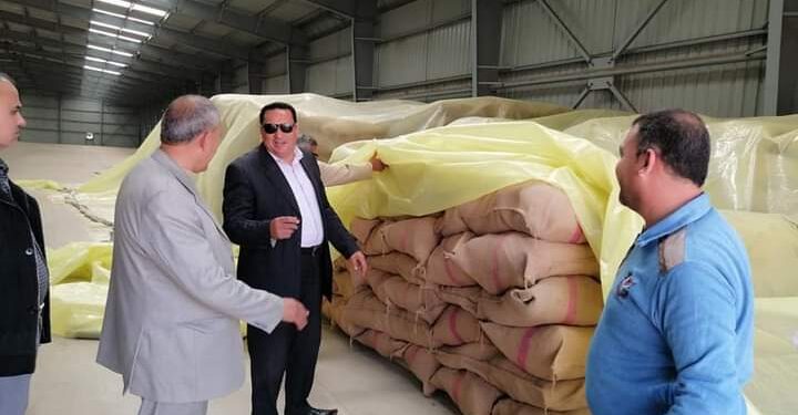 «وكيل زراعة دمياط » يتابع جاهزية المطاحن لاستقبال الأقماح المحلية
