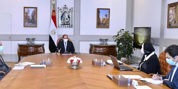 “الرئيس السيسي” يوجه بتعزيز الاستثمار الصناعي الوطني بالاشتراك مع خبرات القطاع الخاص