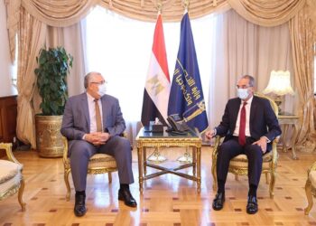 وزيرا «الزراعة والاتصالات» يتابعان مشروعات التحول الرقمى فى قطاع الزراعة