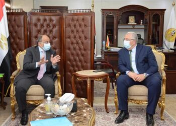 “وزير الزراعة” يؤكد تعظيم الاستفادة من نواتج الذبح “عظام ودهون وأحشاء وبعض مرفوضات اللحوم”