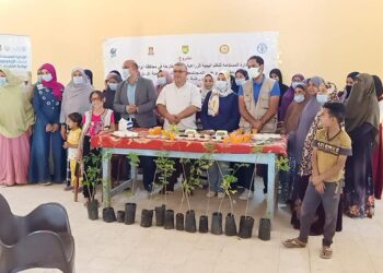 “مركز الصحراء” “ومنظمة الأغذية والزراعة” يشاركان في مبادرة تحسين الوضع الغذائي للأسرة المصرية بواحة الخارجة