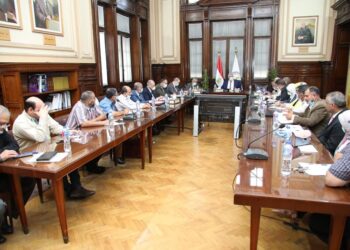 «وزير الزراعة»يؤكد توجيهات فخامة الرئيس بتعزيز جهود انتاج تقاوي الخضر في مصر