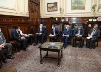 “وزير الزراعة” يبحث مع مدير عام المنظمة الإسلامية للأمن الغذائي التعاون في مجال تحقيق الأمن الغذائي