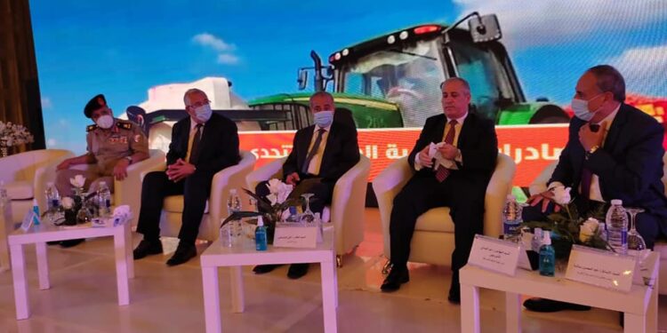 وزيرا “الزراعة والتموين” يفتتحان معرض ومؤتمر الأهرام للتنمية والتكنولوجيا الزراعية