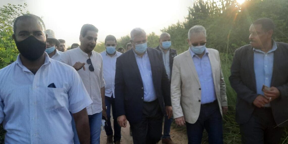 "وزير الزراعة ومحافظ الأقصر" يتفقدان محطة بحوث المطاعنة