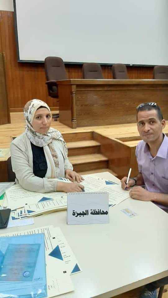 أحد المهندسين الذين تم التعاقد معهم بالحجر الزراعي