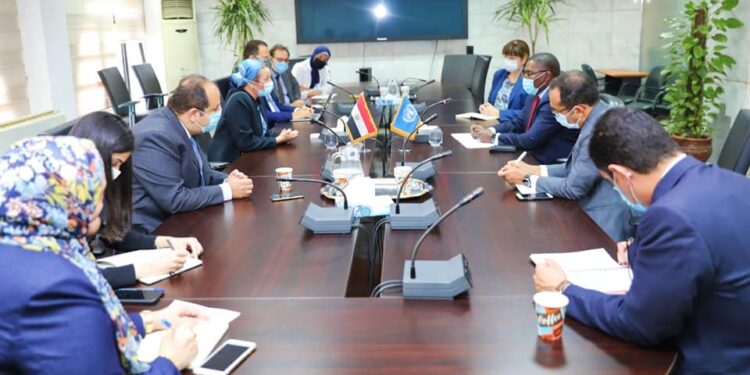 وزيرة البيئة تناقش ملف تغير المناخ مع مسؤل الأمم المتحدة للعمل المناخي 1 وزيرة البيئة تناقش ملف تغير المناخ مع مسؤل الأمم المتحدة للعمل المناخي