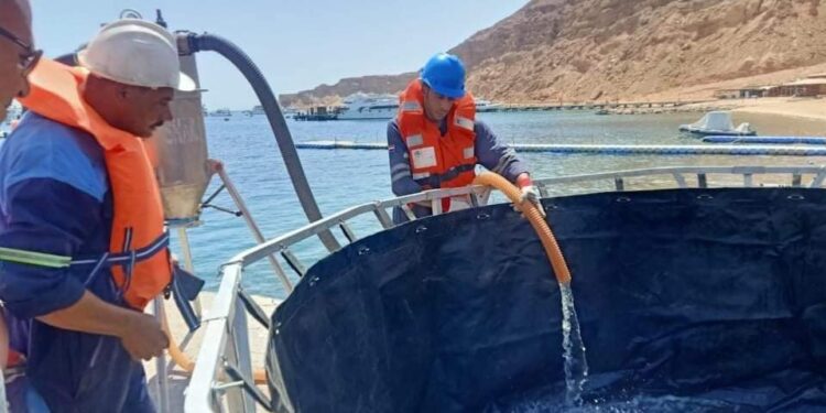 "البيئة" تجرى المراجعة الدورية بمركز السلام ل مكافحة التلوث البحرى بشرم الشيخ 1 “البيئة” تجرى المراجعة الدورية بمركز السلام ل مكافحة التلوث البحرى بشرم الشيخ