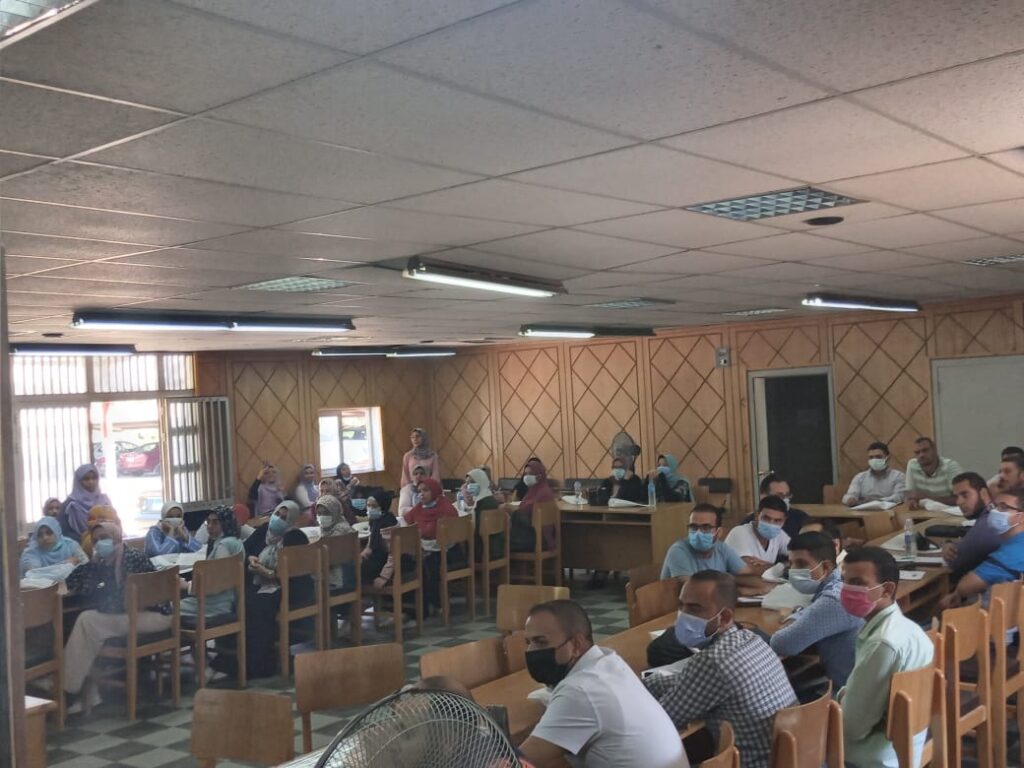 وقاية النباتات ينظم دورة تدريبية عن مكافحة الآفات بمحطة شندويل 12 وقاية النباتات ينظم دورة تدريبية عن المكافحة المتكاملة للآفات