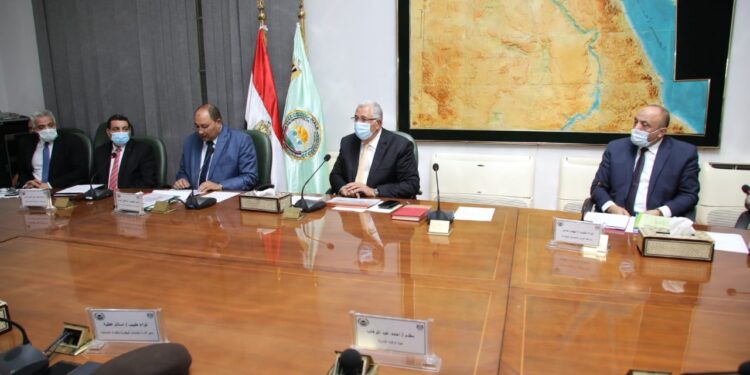 القصير يترأس مجلس أمناء محطة الزهراء للخيول العربية الأصيلة 1 القصير يترأس مجلس أمناء محطة الزهراء للخيول العربية الأصيلة