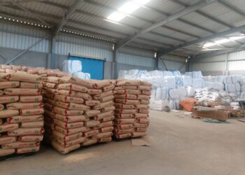 ضبط 5 مصانع غير مرخصة لإنتاج وتخزين الأعلاف بمحافظة الدقهلية