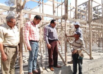 المهندس سميح عبدالسميع يتفقد مشروع مجمع الخدمات الزراعية بالوسطاني