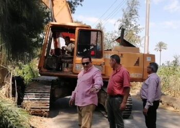 وكيل زراعة دمياط يتابع تطهير الترع والمراوي لخدمة المحاصيل الشتوية