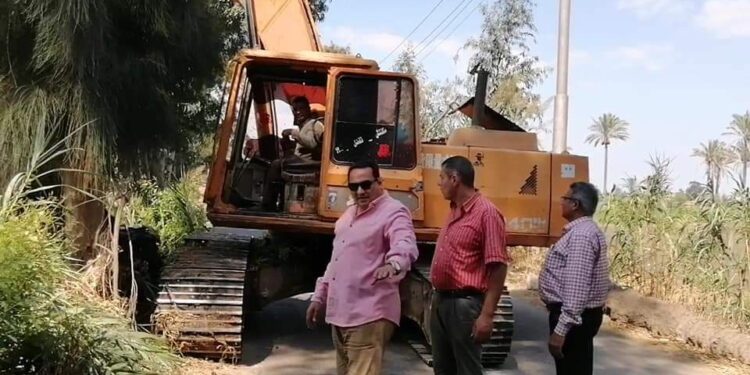 وكيل زراعة دمياط يتابع تطهير الترع والمراوي لخدمة المحاصيل الشتوية 1 وكيل زراعة دمياط يتابع تطهير الترع والمراوي لخدمة المحاصيل الشتوية