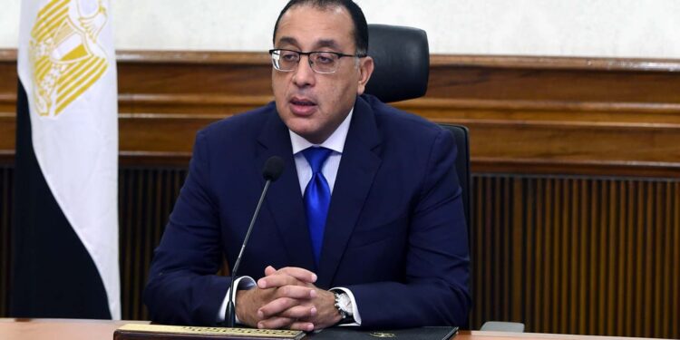 «رئيس الوزراء» الطبيعة الجغرافية حتّمت على الدولة المصرية أن تضع المياه على رأس أولوياتها 1 قضية المياه