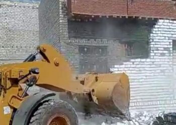 إزالة التعديات على الأراضي الزراعية