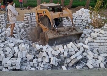 إزالة فورية لـ23 حالة تعد على الأراضي الزراعية بالجيزة