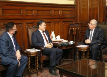 وزير الزراعة يستقبل المدير العام للمنظمة الإسلامية للأمن الغذائي