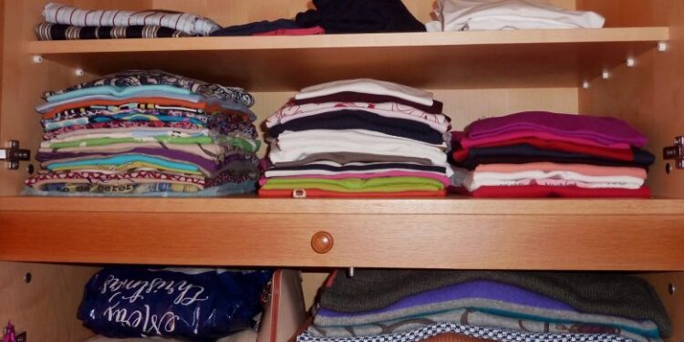 5 نصائح لتخزين الملابس بطريقة صحيحة