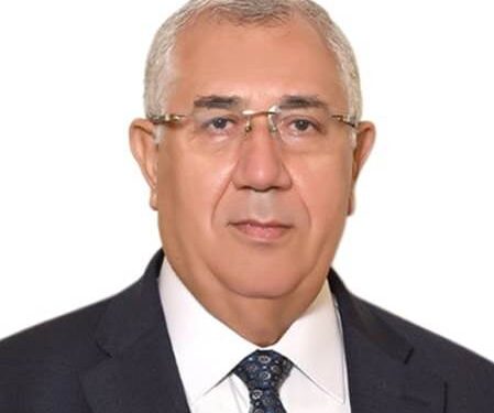 "القصير" يوجه المديريات بسرعة توزيع كارت الفلاح ومتابعة توزيع الأسمدة ومواجهة التعديات 1 كارت الفلاح وصرف الأسمدة