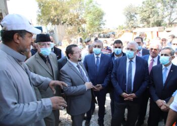 "القصير" يعقد اجتماعا مفتوحا مع نواب البرلمان والمزارعين والإعلاميين