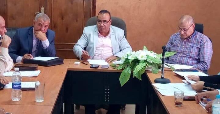 مكافحة دودة الحشد الخريفية ومواجهة التعديات في اجتماع بزراعة الفيوم 1 مكافحة دودة الحشد الخريفية ومواجهة التعديات في اجتماع بزراعة الفيوم