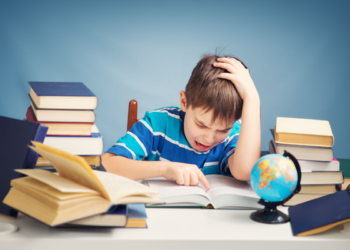الطفل الرافض للمذاكرة