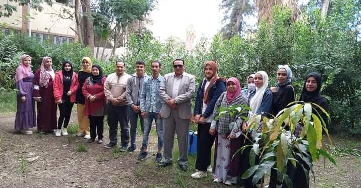 زراعة دمياط تواصل تدريب العاملين على منظومة كارت الفلاح و مطبقي المبيدات 12 المشاركين في تدريب مطبقي المبيدات
