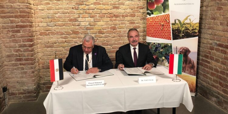 وزير الزراعة يبحث مع نظيره المجري آفاق التعاون الزراعي 1 آفاق التعاون الزراعي