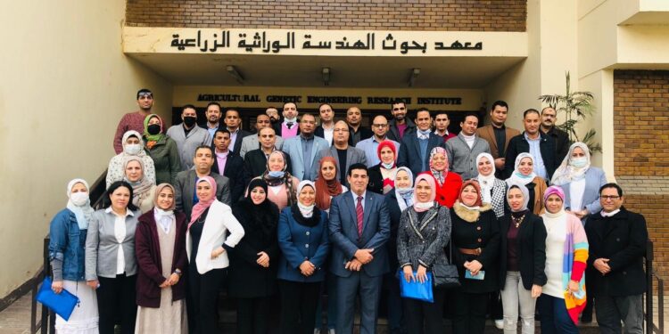«تحسين البحوث الزراعية من أجل التنمية» تدريب بالتعاون بين «الفاو»و «البحوث الزراعية» 12 تحسين البحوث الزراعية