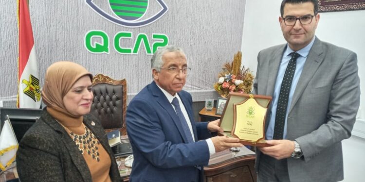 وزير الزراعة اللبناني يتفقد معمل متبقيات المبيدات 1 معمل متبقيات المبيدات