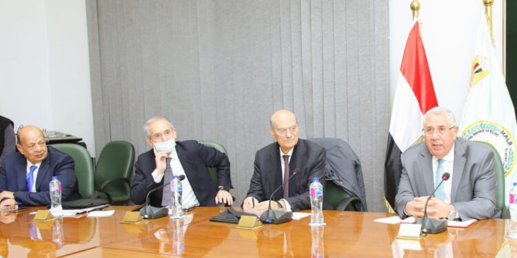 خلال اجتماع وزير الزراعة والمصدرين مع وزير الزراعة اللبناني والوفد المرافق له