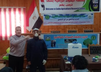 مطبقي المبيدات