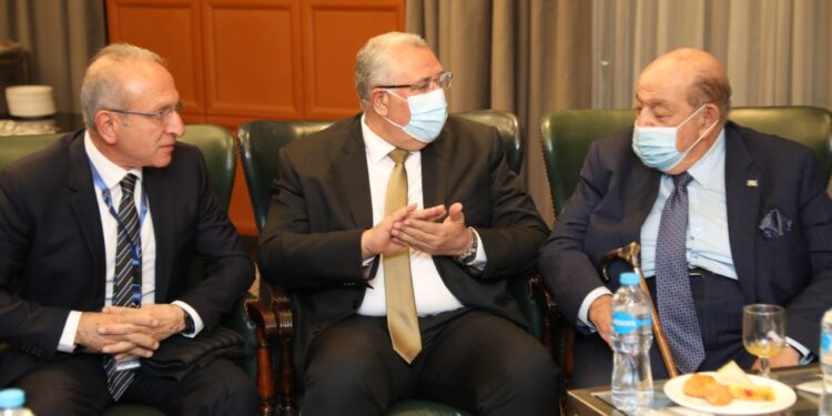 خلال لقاء مع جمعية رجال الأعمال المصريين.. وزير الزراعة يستعرض محاور السياسة الزراعية 1 جمعية رجال الأعمال المصريين