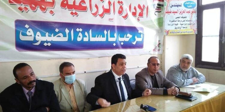 ندوة بزراعة الشرقية تناقش توفير الأسمدة للمزارعين وتأثير الظروف المناخية 1 توفير الأسمدة للمزارعين