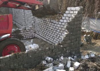 إزالة 8 تعديات على الأراضي الزراعية بالفيوم