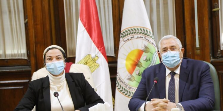 وزيرا الزراعة والبيئة يناقشان استعدادات قمة المناخ الـ(COP27) 1 قمة المناخ