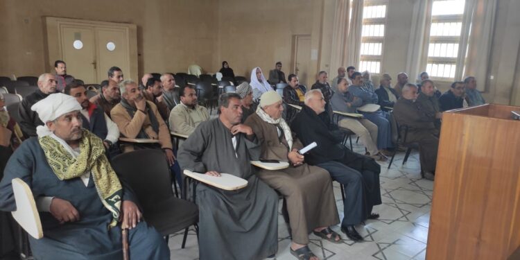 لمكافحة ذبابة الفاكهة.. إقامة ورشة عمل بالنوبارية بحضور 22 مزارع 1 ذبابة الفاكهة