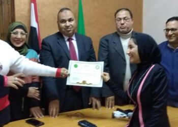 مطبقي المبيدات