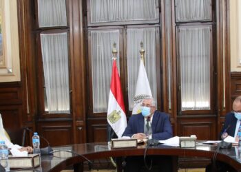 وزير الزراعة يبحث فرص الاستثمار الزراعي في مصر مع وفد المجلس الاقتصادي العربي الأفريقي