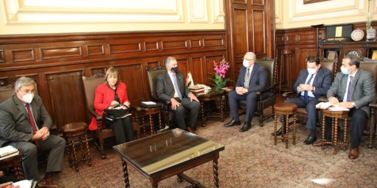 «القصير» يبحث مع نظيره بدولة اوروجواي التعاون بين البلدين 1 التعاون بين البلدين