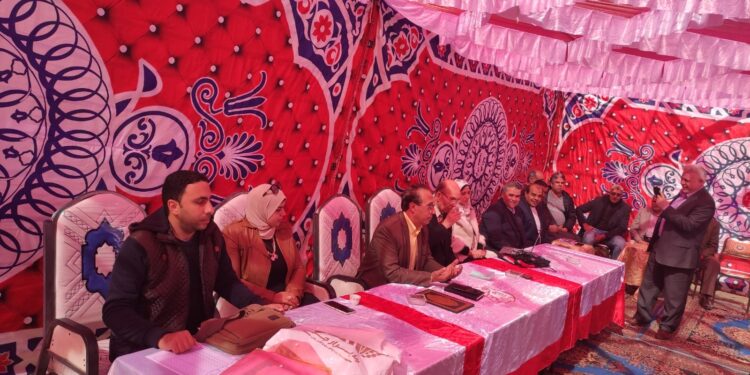 ورشة عمل عن مكافحة ذباب الفاكهة لمزارعي الشرقية 1 ورشة عمل عن مكافحة ذباب الفاكهة لمزارعي الشرقية